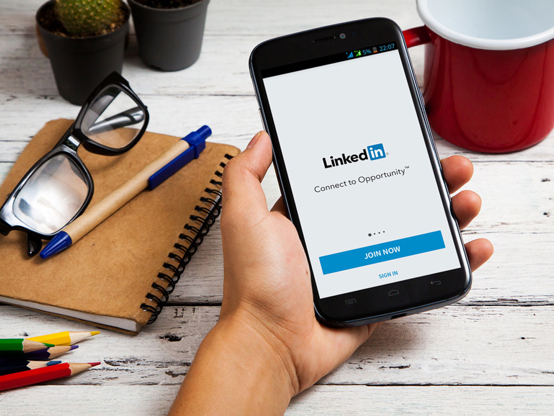 Aplicativo LinkedIn - Como encontrar vagas de emprego pelo celular